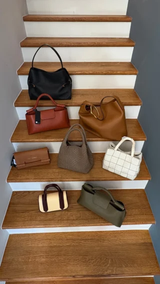 Taschen ins Rampenlicht  #licht #design #tasche #handtasche #ledertasche
